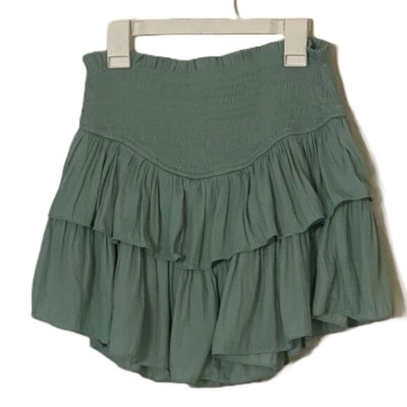 Gab 🤍 Kate Mint Stretch Tiered Ruffle Mini Skirt - Picture 1 of 7